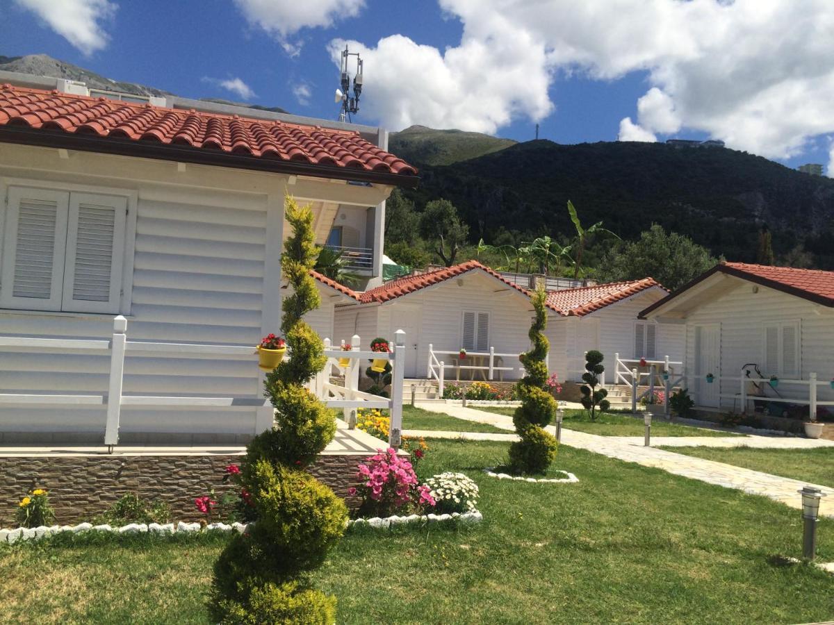 Villa Vela E Bardhe Dhërmi Exterior foto