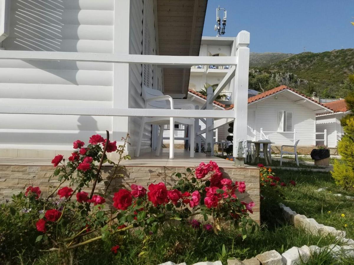 Villa Vela E Bardhe Dhërmi Exterior foto