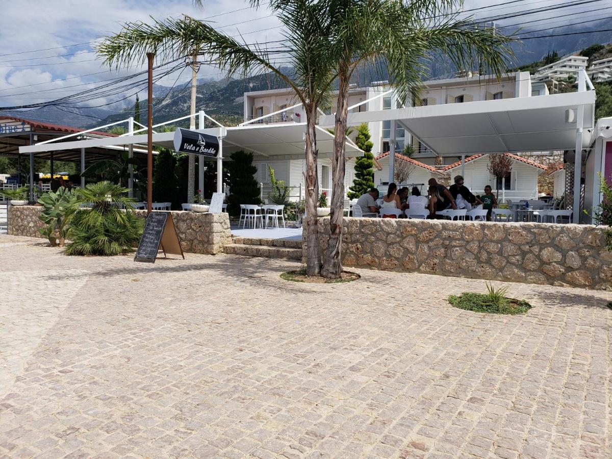 Villa Vela E Bardhe Dhërmi Exterior foto