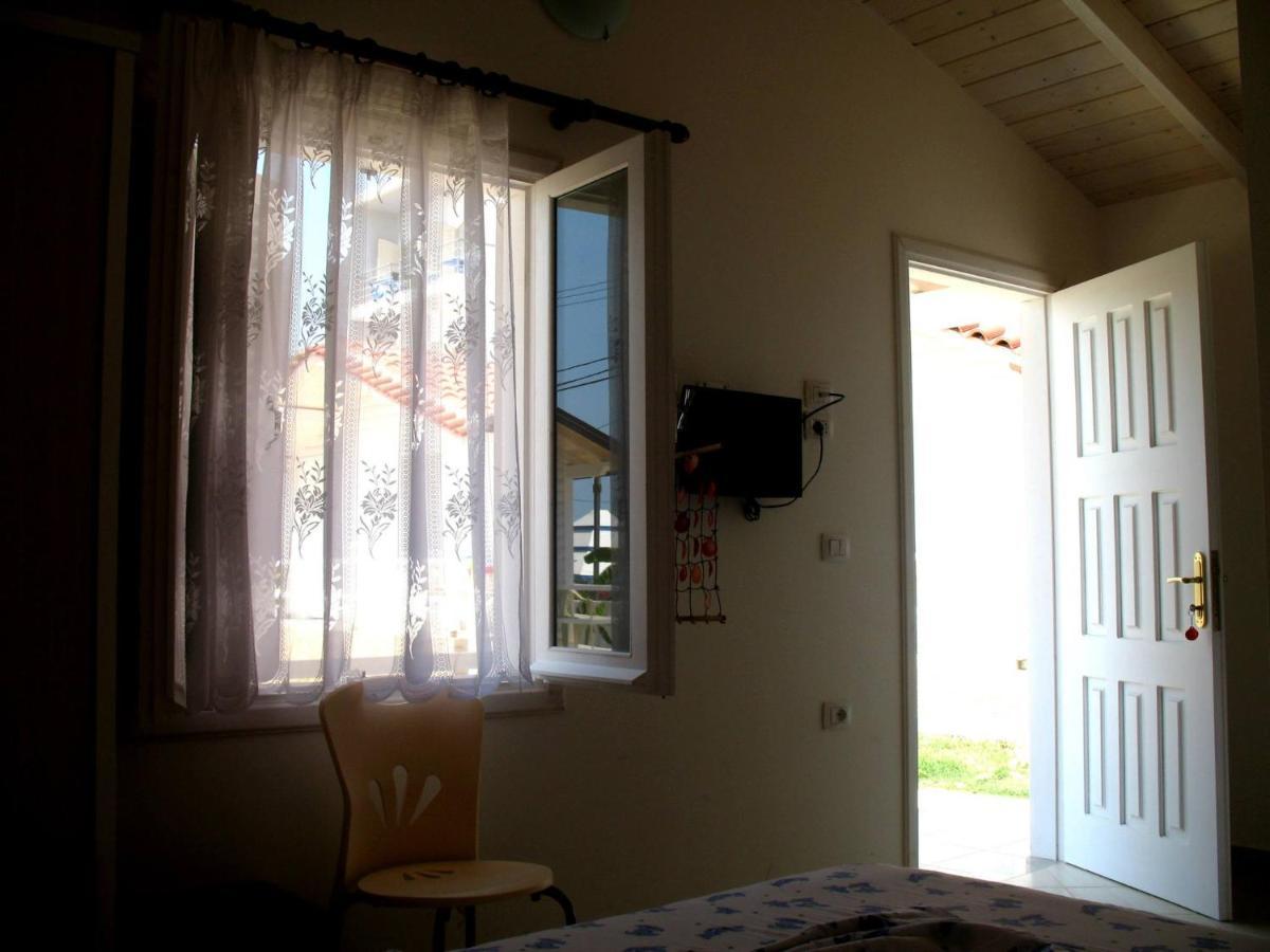 Villa Vela E Bardhe Dhërmi Exterior foto